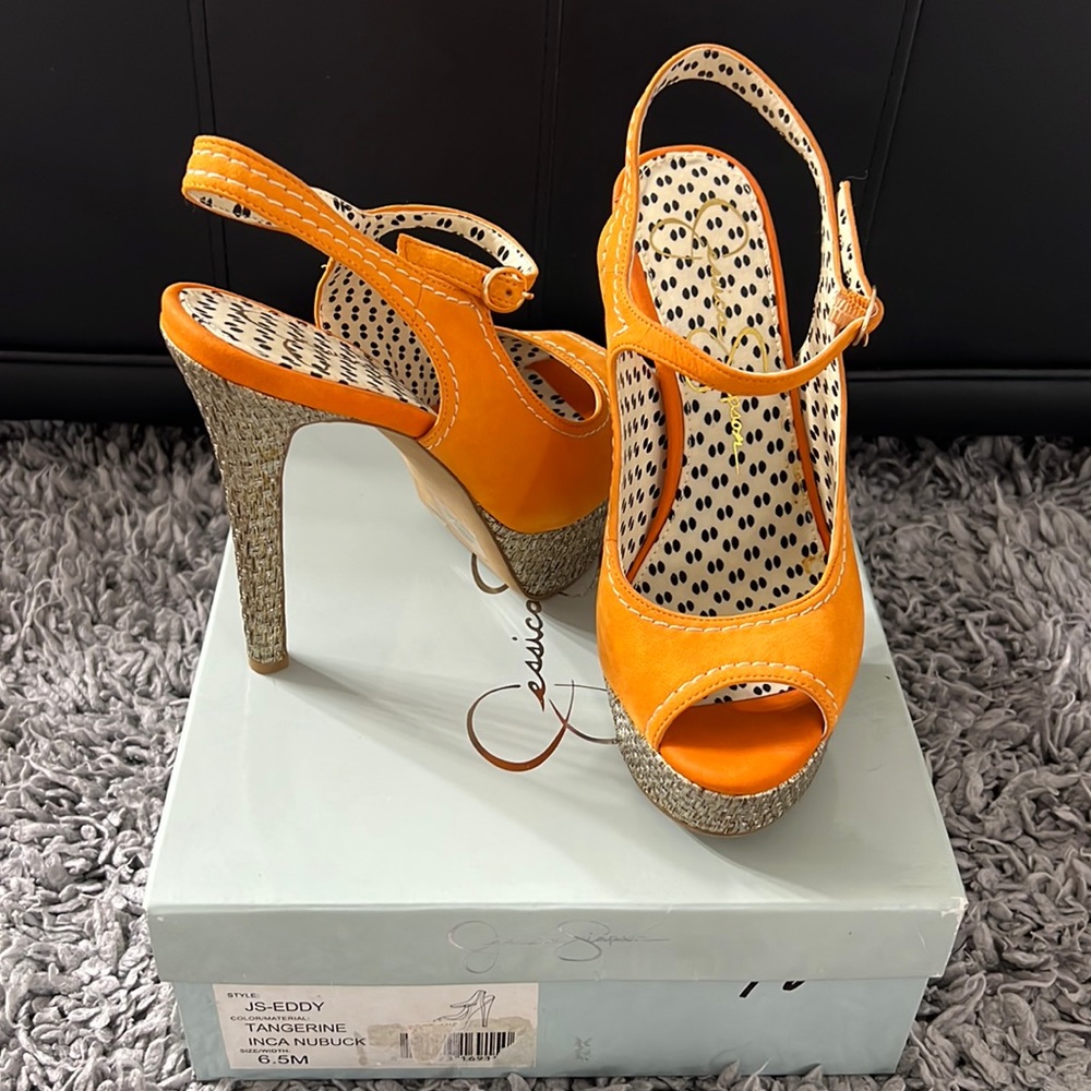 Jessica Simpson heels 6.5